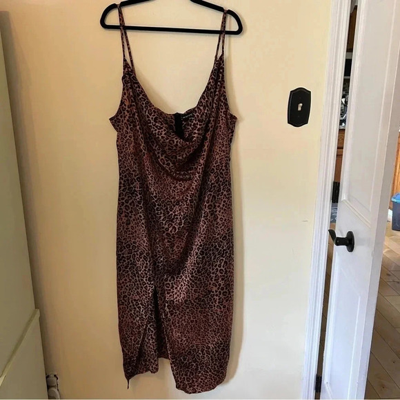 Pretty Little Thing Satin Cowl Leopard Print Midi Dress - Picture 2 of 10